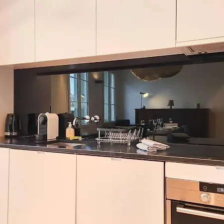Superbe Maison De Standing-plein Coeur De Appartement *