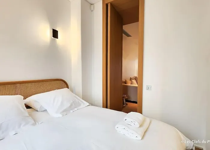 Superbe Maison De Standing-plein Cœur De Appartement *